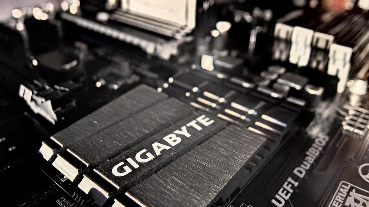 processor_1371357_1280_10015500