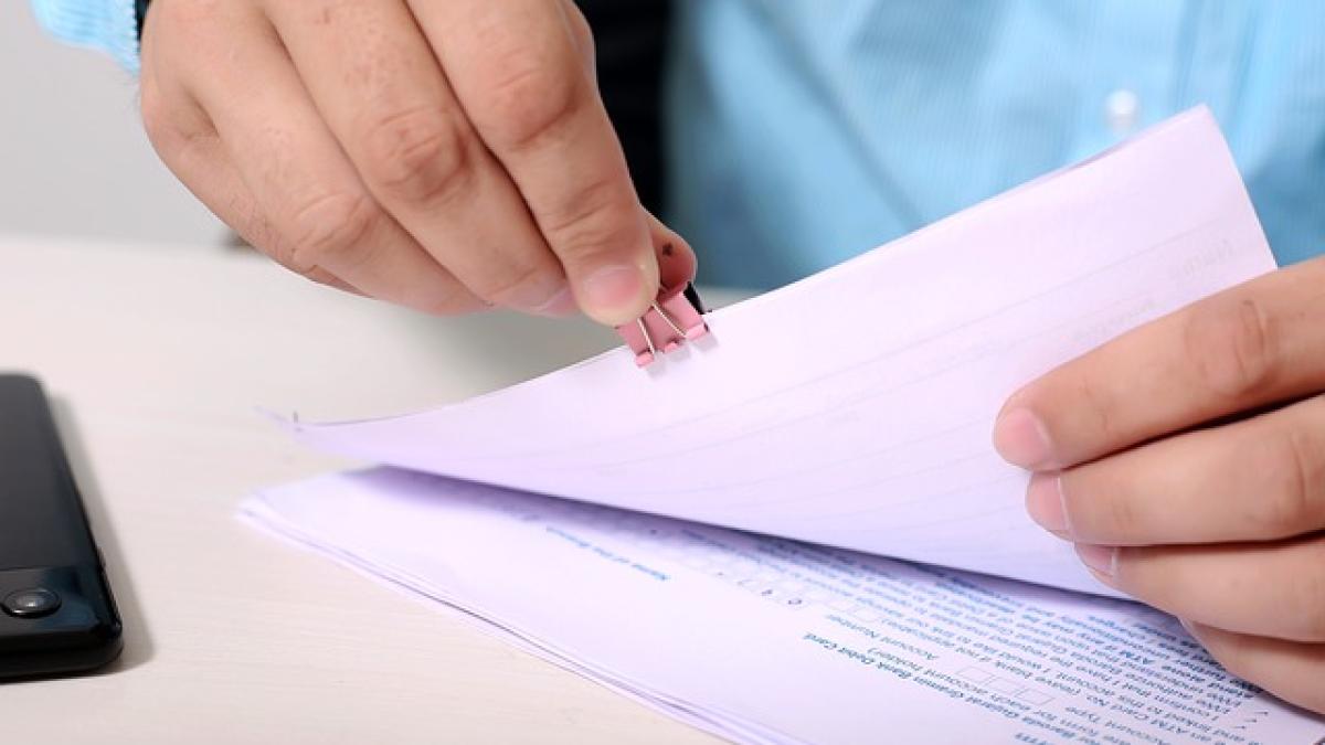 agrafa_hartie_53767400