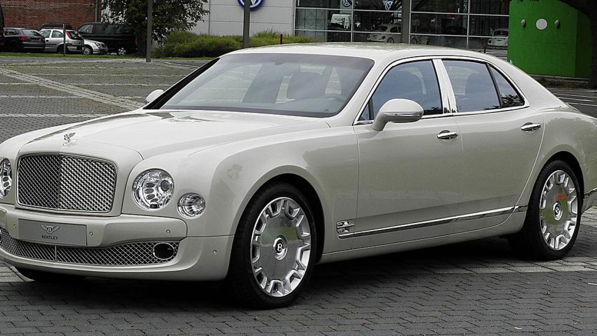 1200px_bentley_mulsanne_prc-e2prc-80prc-93_frontansicht_6__30__august_2011__dprc-c3prc-bcsseldorf_79794700