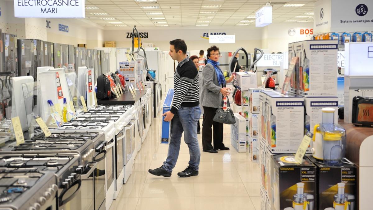 1965_magazin_universal_puchenii_mosneni_prahova_mediafax_foto_da_00598200_24270900