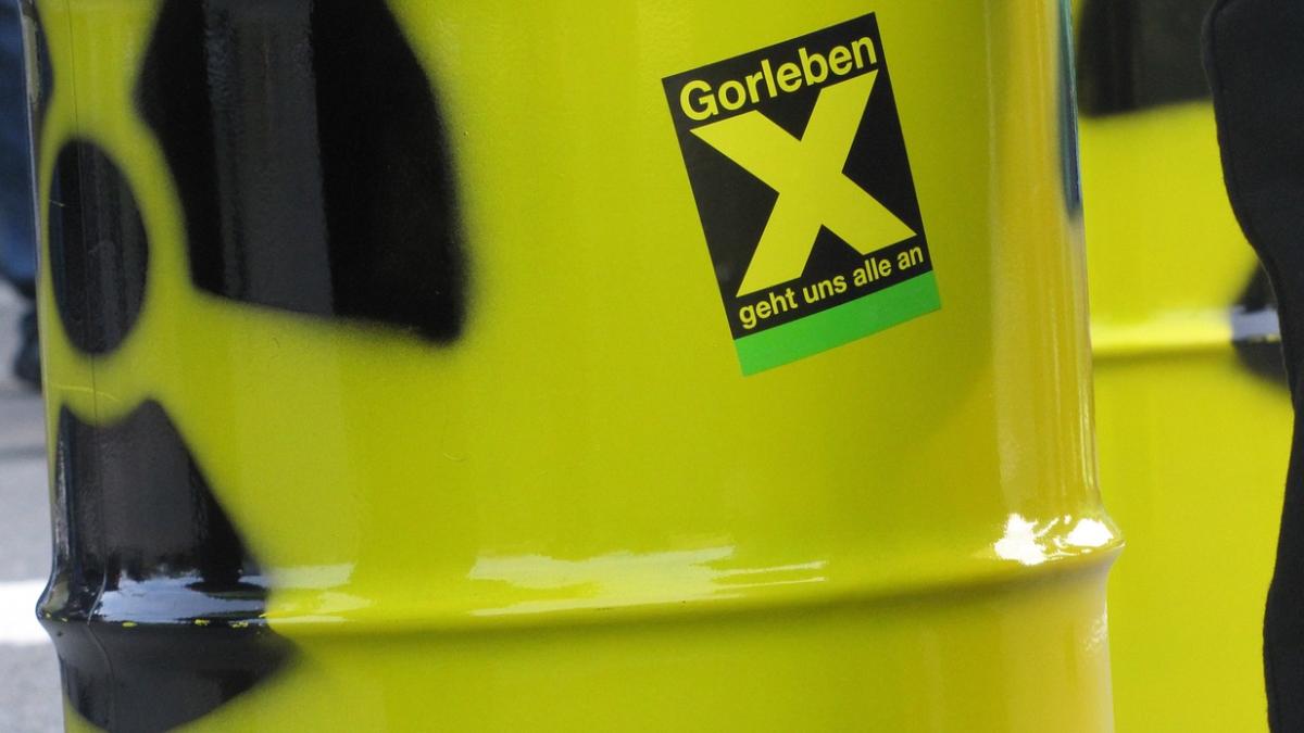 nuclear_waste_1329968_1280_26684700