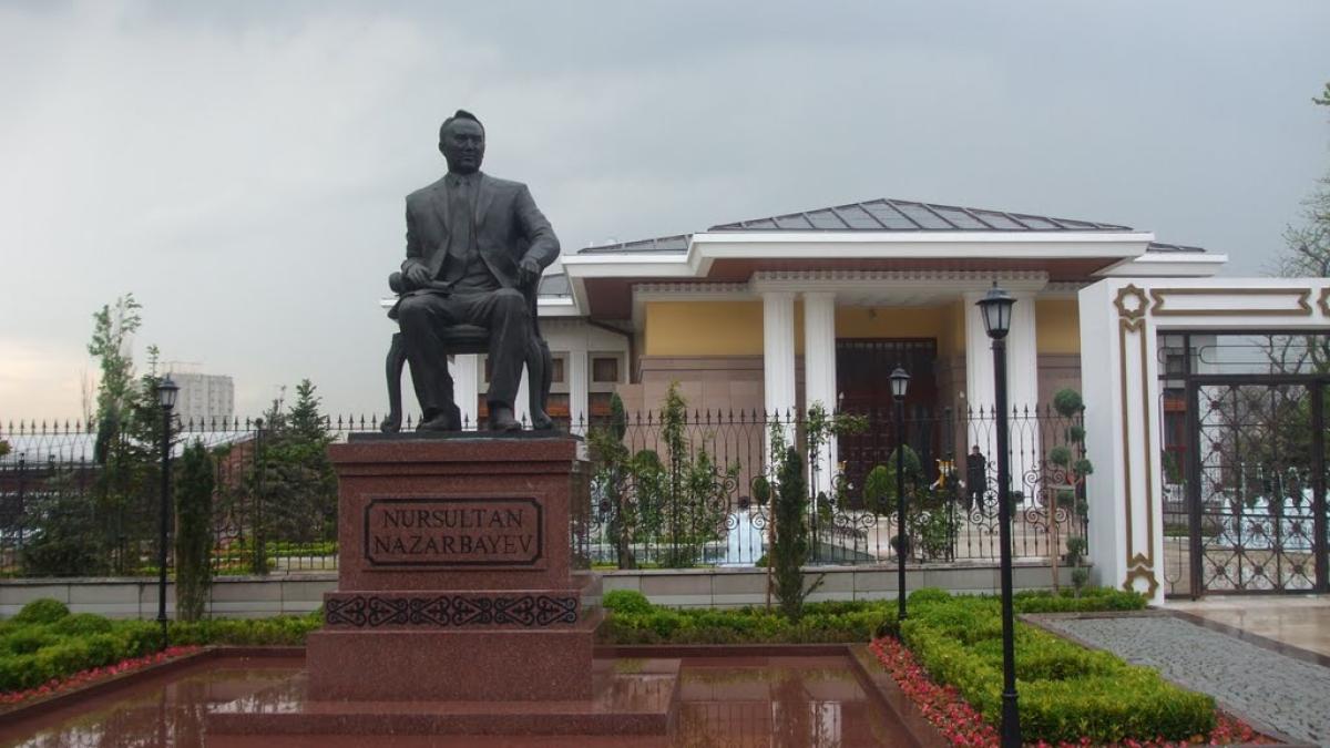 nazarbayev_w_83794600