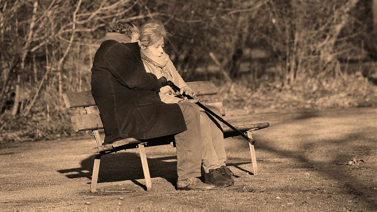 people_3988417_1280_78644100