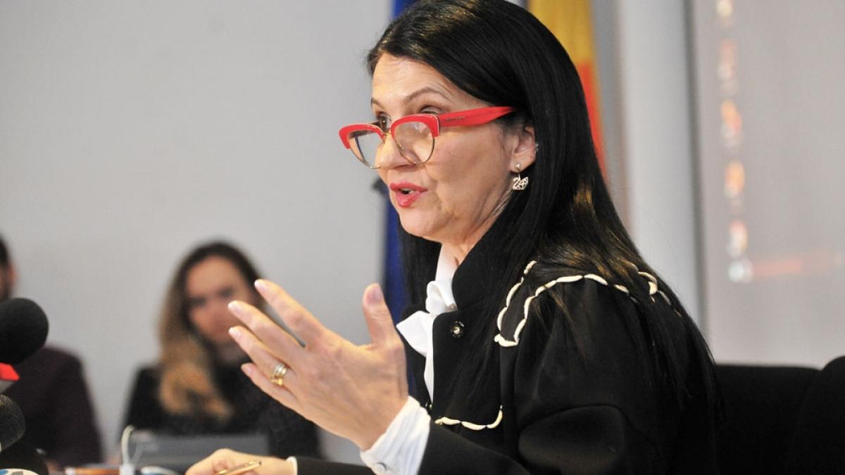 sorina_pintea_47352200