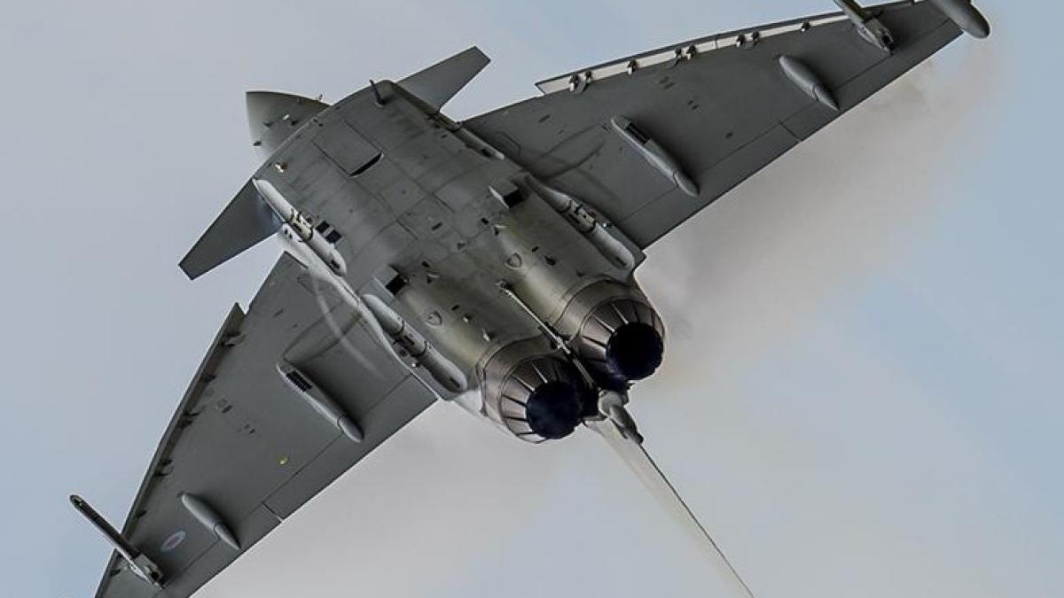 avion_typhoon_91894100