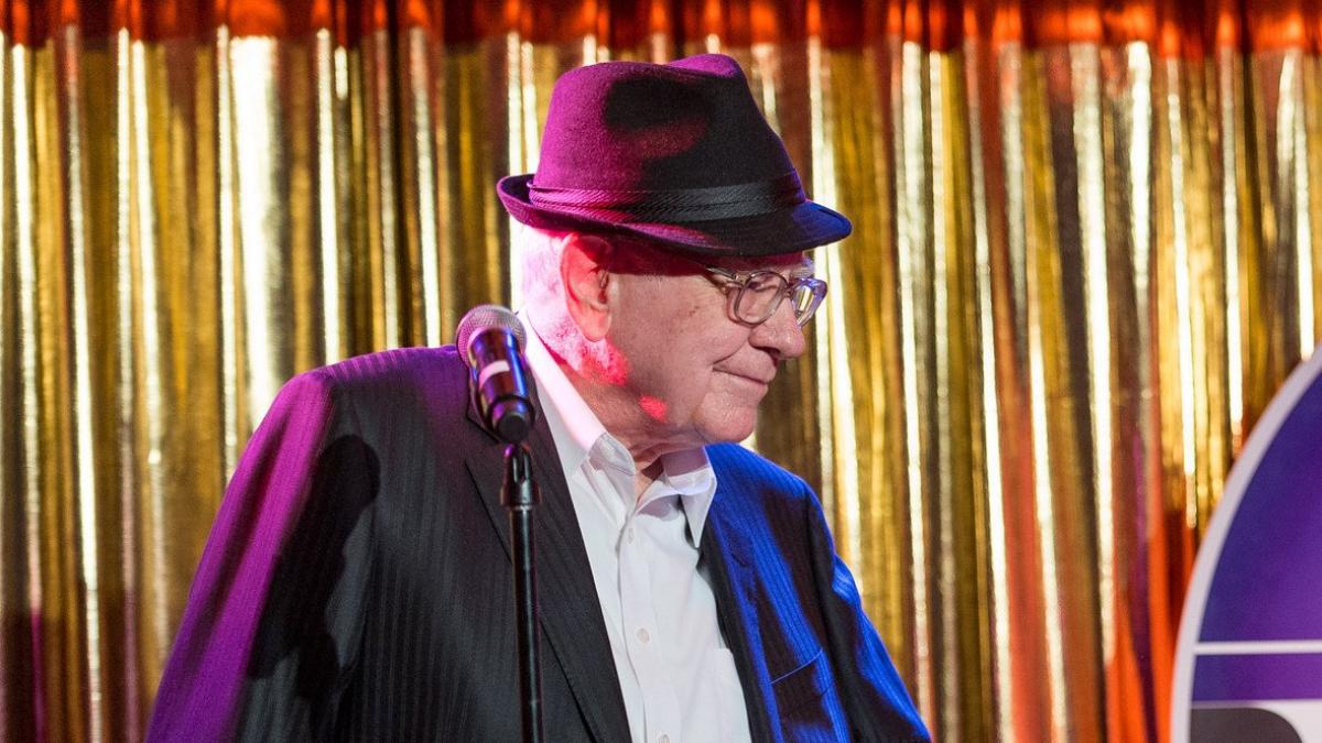 warren_buffett1_54472200