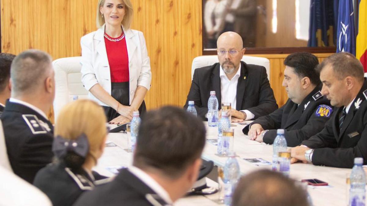 gabriela_firea_98493000