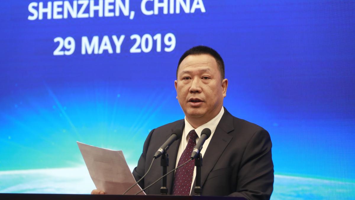 dr__song_liuping__prc-c8prc-99eful_biroului_legal_al_huawei_49013200