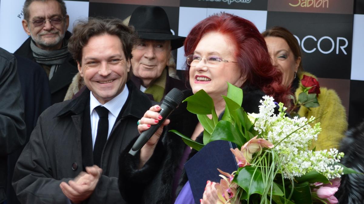 stela_popescu_88151000