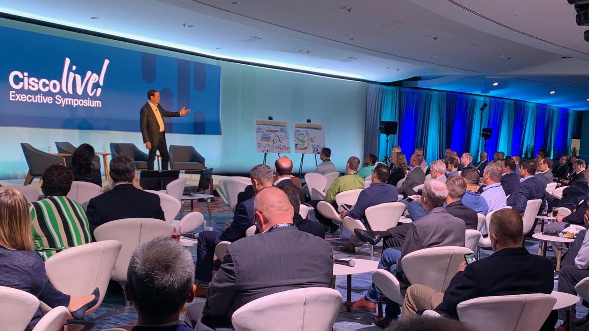 chuck_robbins_49423200