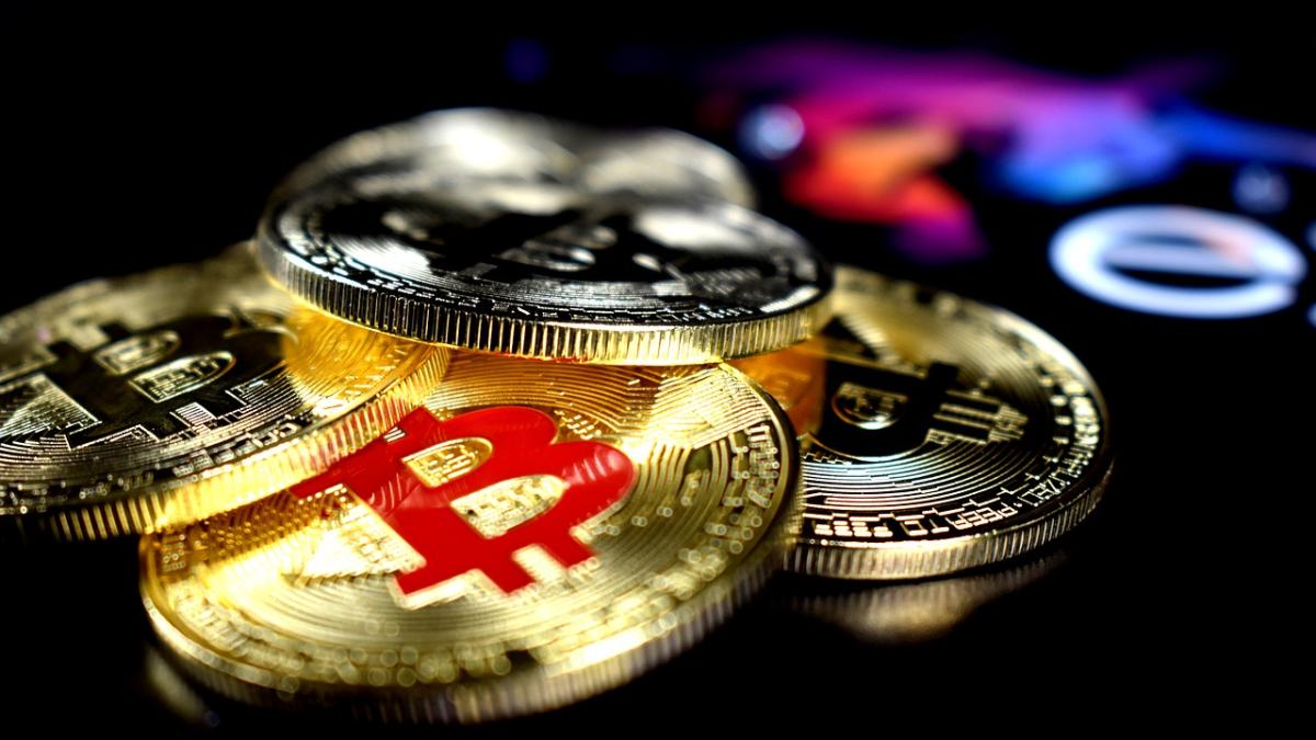 multiple_bitcoin_4261607_1280_78475400