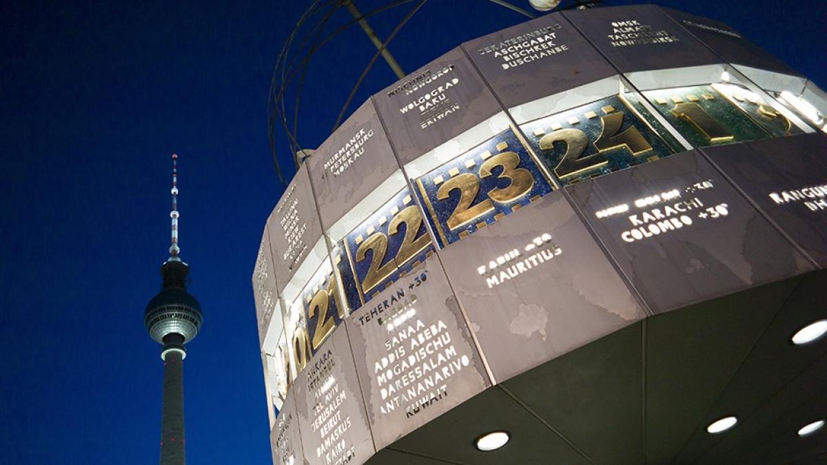 Spectaculos! Ceasuri stradale absolut deosebite FOTO VIDEO