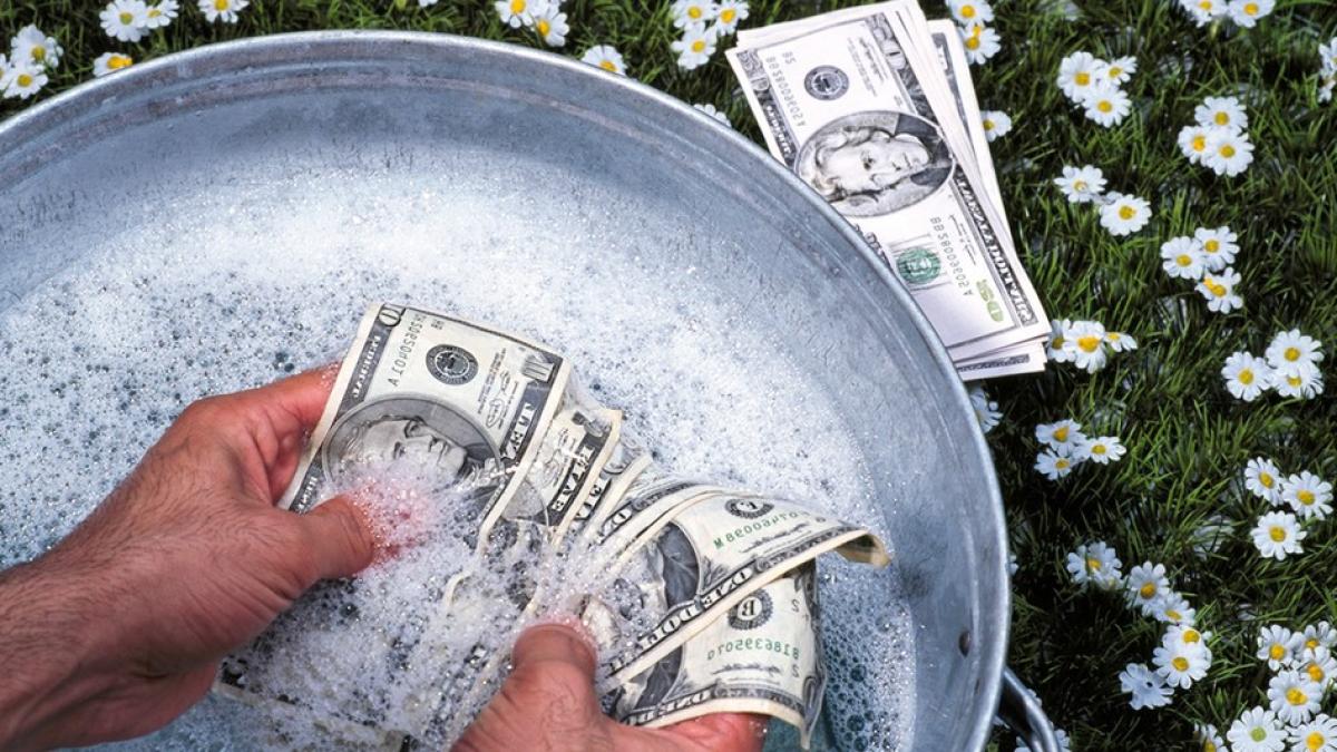 spalare_bani3_19698500