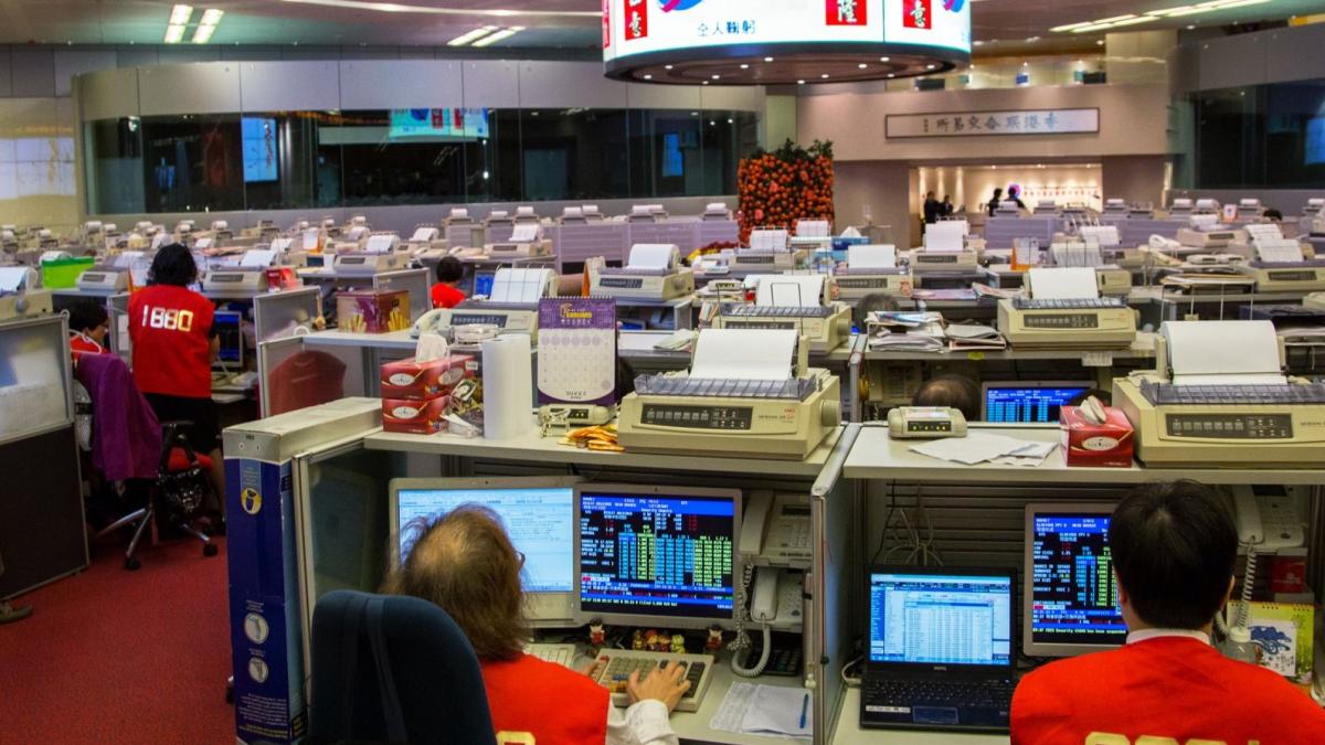 bursa_hong_kong_05651300