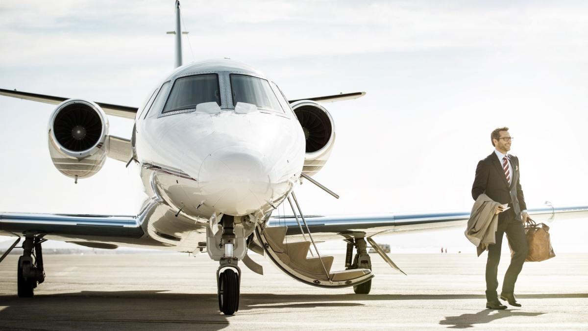 avion_privat_03470800