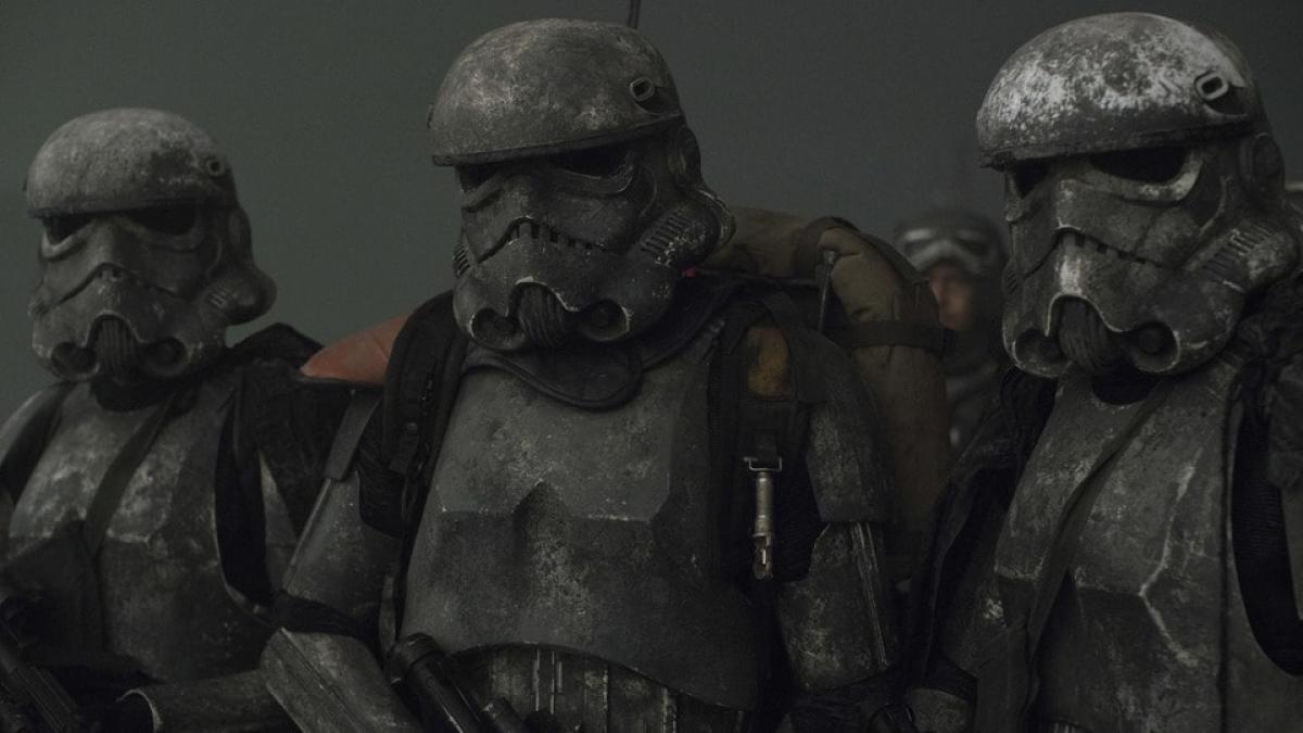 solo_db_stormtrooper_main_image_b05407b3_06810200