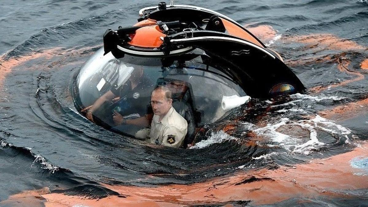 Vladimir Putin s-a dus la fund! A coborât în adâncuri VIDEO