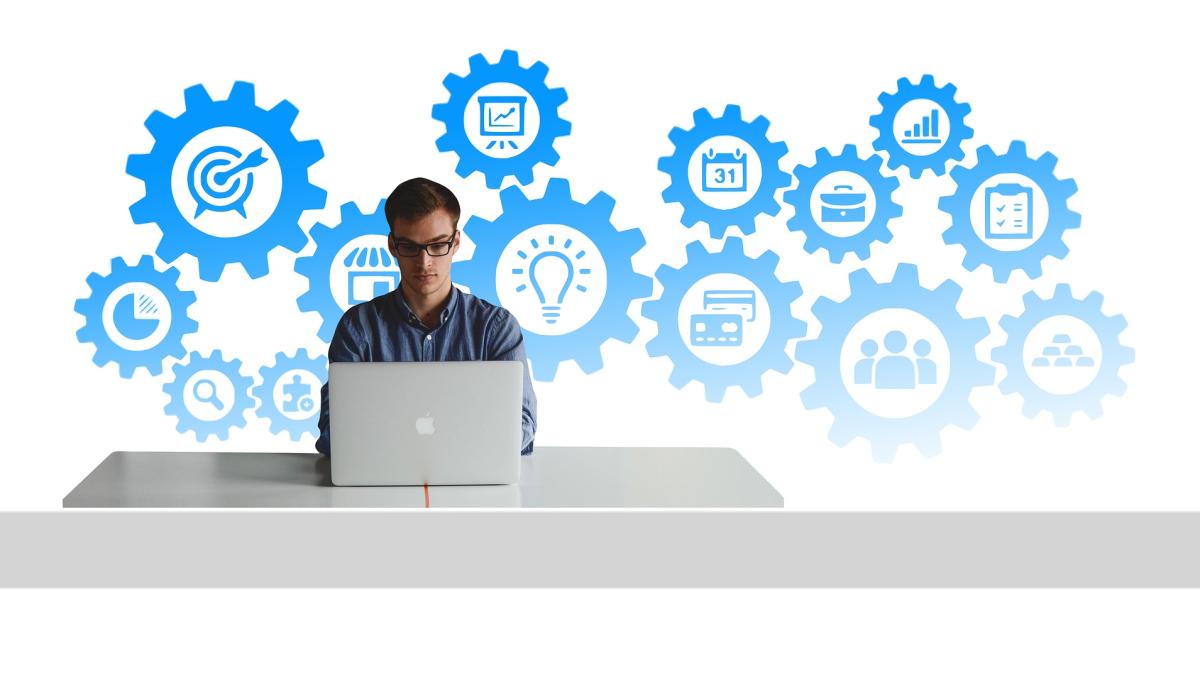 maxpixel_net_entrepreneur_man_start_up_career_start_2275739_74331100