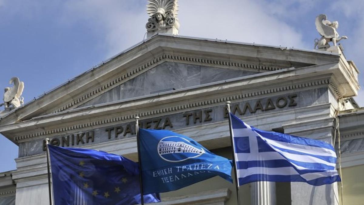 grecia_banca_08032100