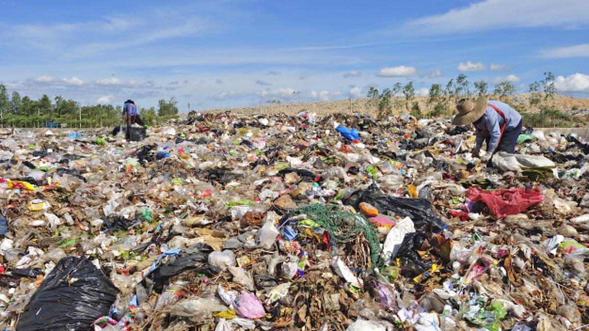 pile_domestic_garbage_thailand_45529_804_52074000