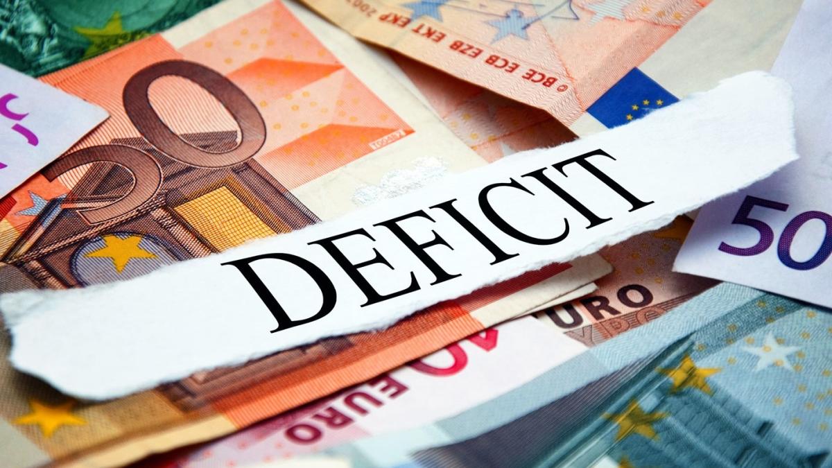 deficit_22708100