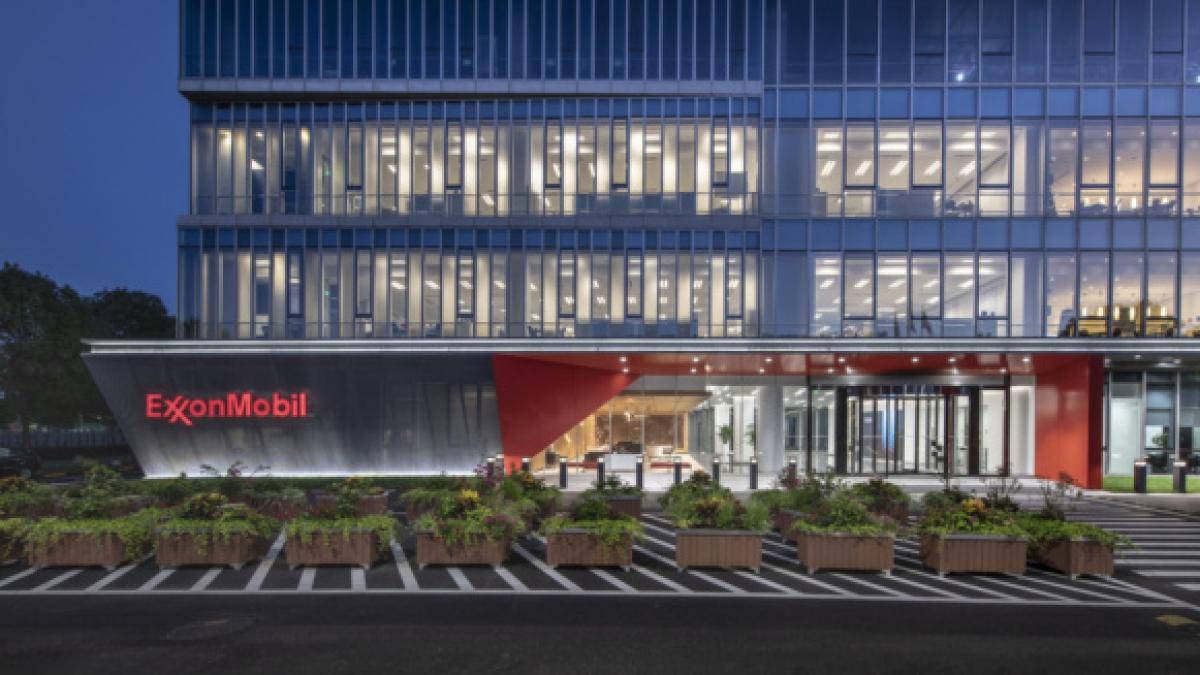 exxonmobil_offices_shanghai_10_700x327_27062500