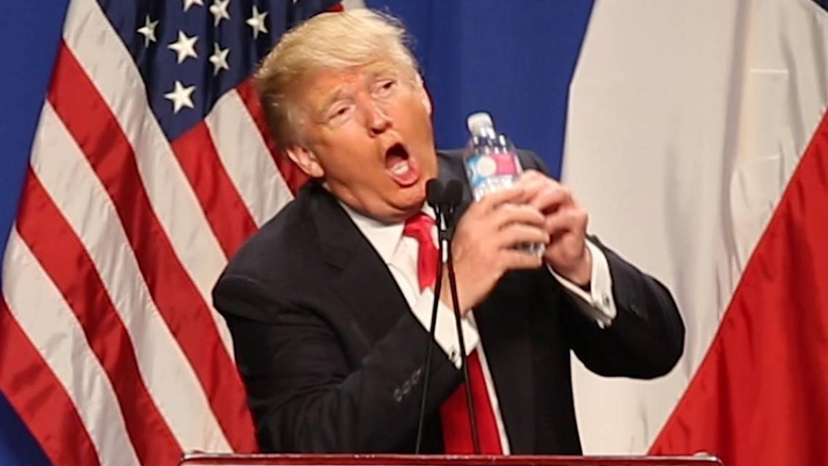 donald_trump_drinking_water_shona_project_07873200