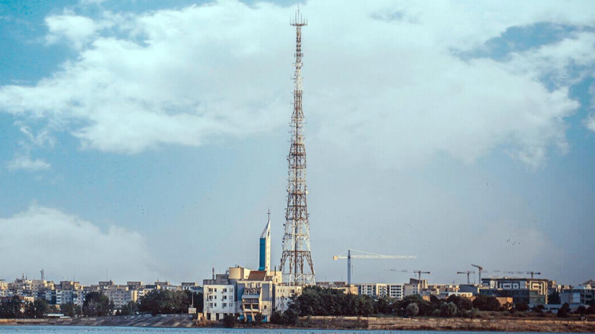 18_10_17_07_07_43slide1_33416500