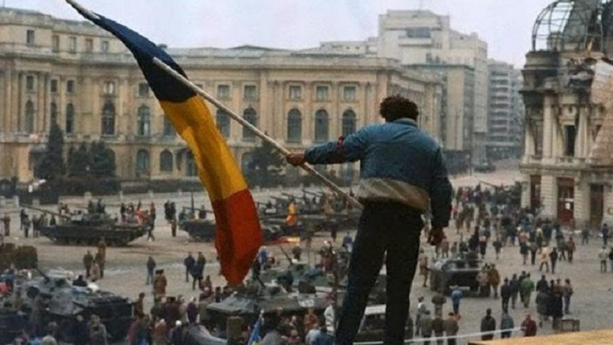 652x450_149942_revolutia_din_1989_prin_ochii_vedetelor_de_acum_am_fost_un_las_46067200