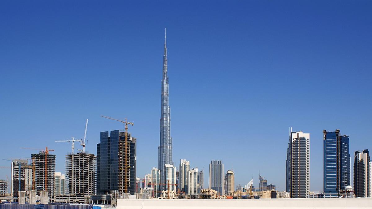 1200px_skyline_dubai_2010_72980000