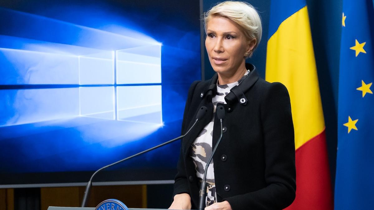 raluca_turcan_82196200