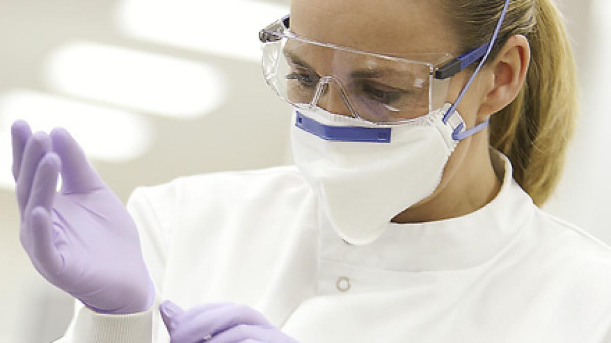 medical_protective_clothing_04902800