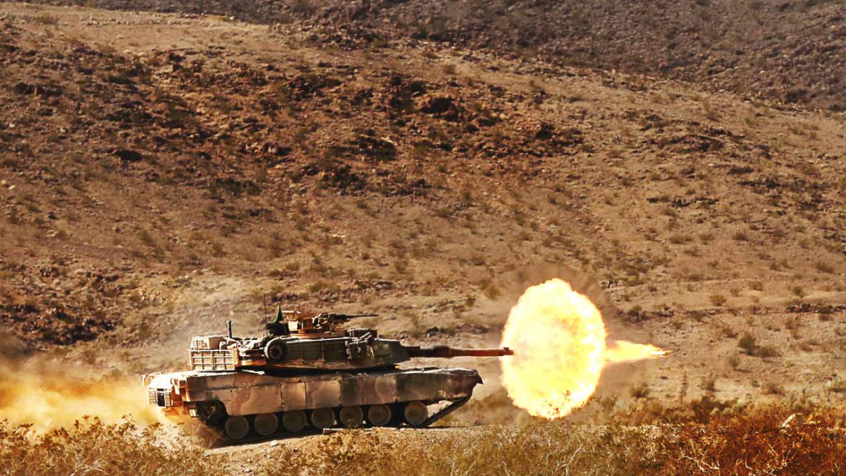 battle_tank_fires_m1_abrams_34062500