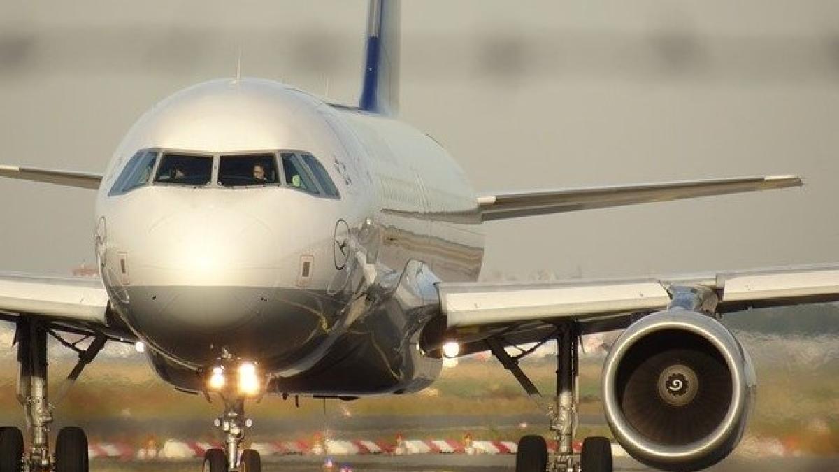 aircraft_1023968_640_02898100