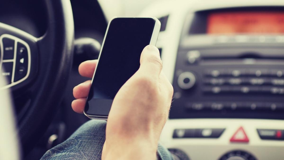 sofer_telefon_28221700