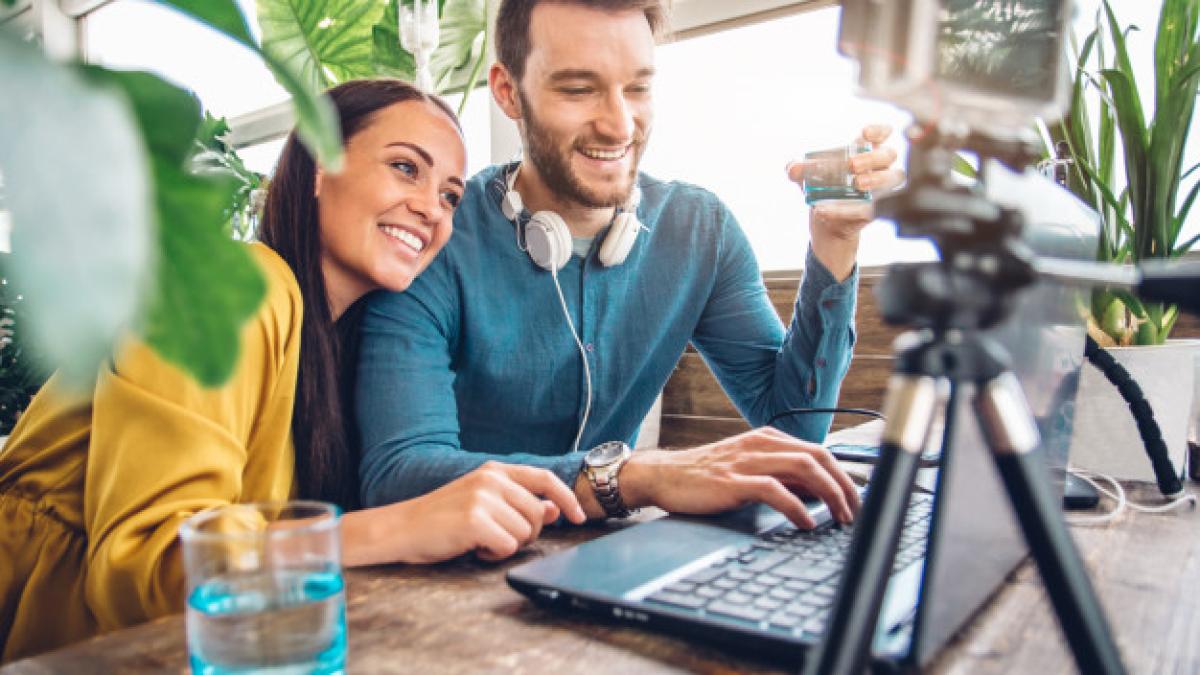 happy_couple_bloggers_recording_video_preparing_post_social_networks_169160_23_26430500