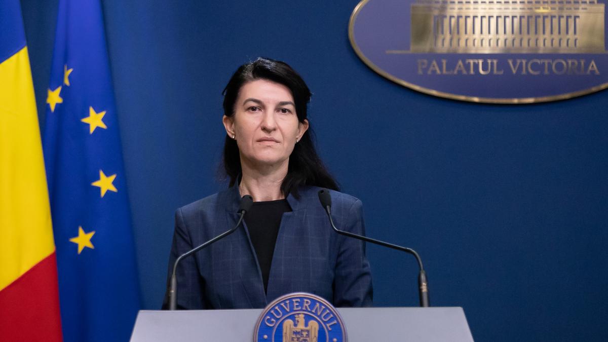 violeta_alexandru2_56125000