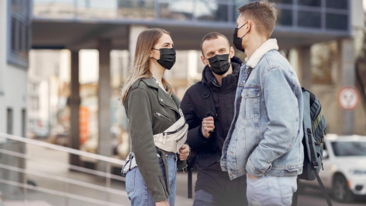 costum_coronavirus_89424700