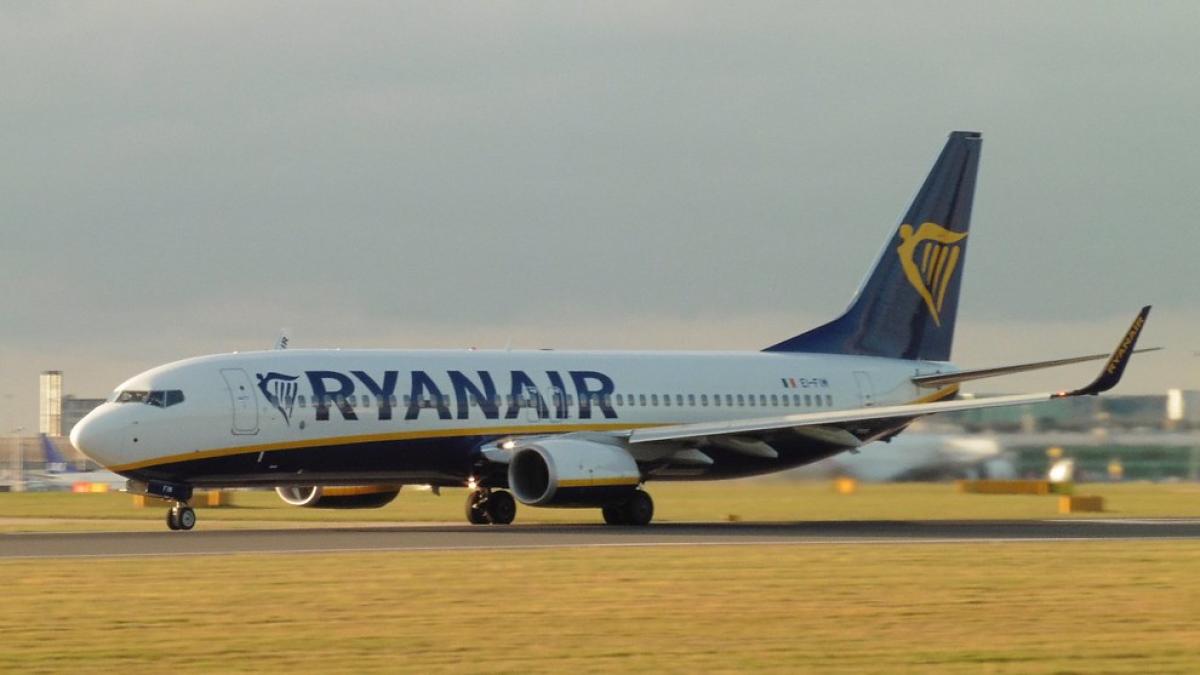 ryanair_21703600