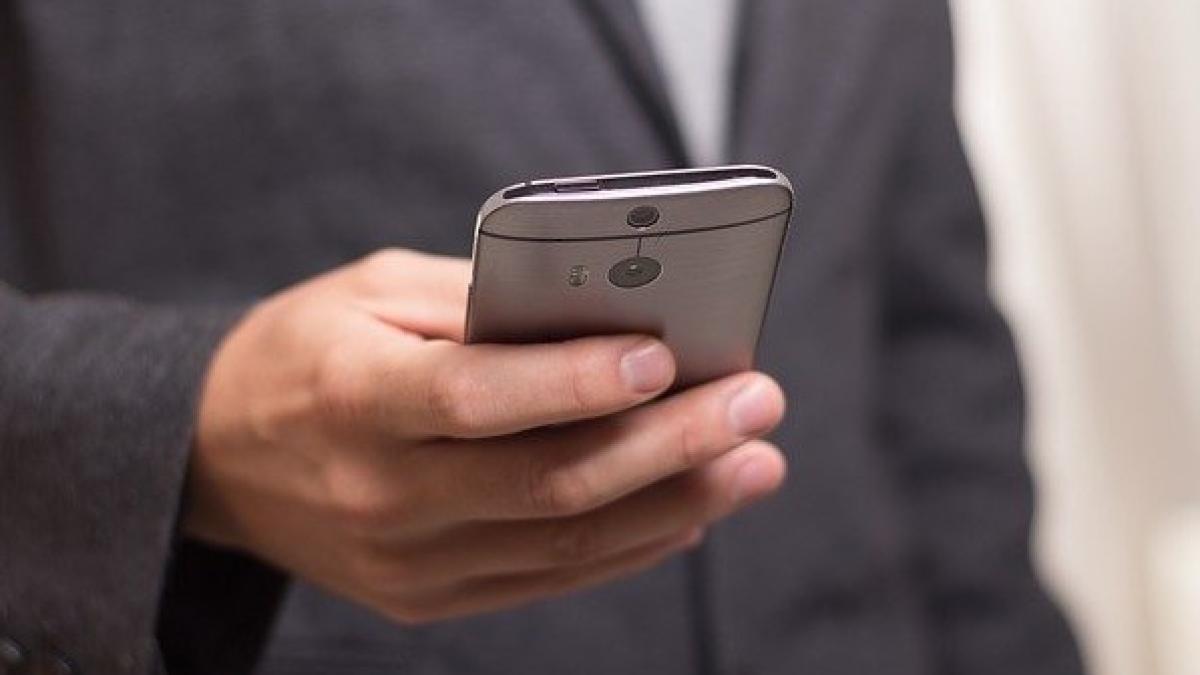 smartphone1_78330300