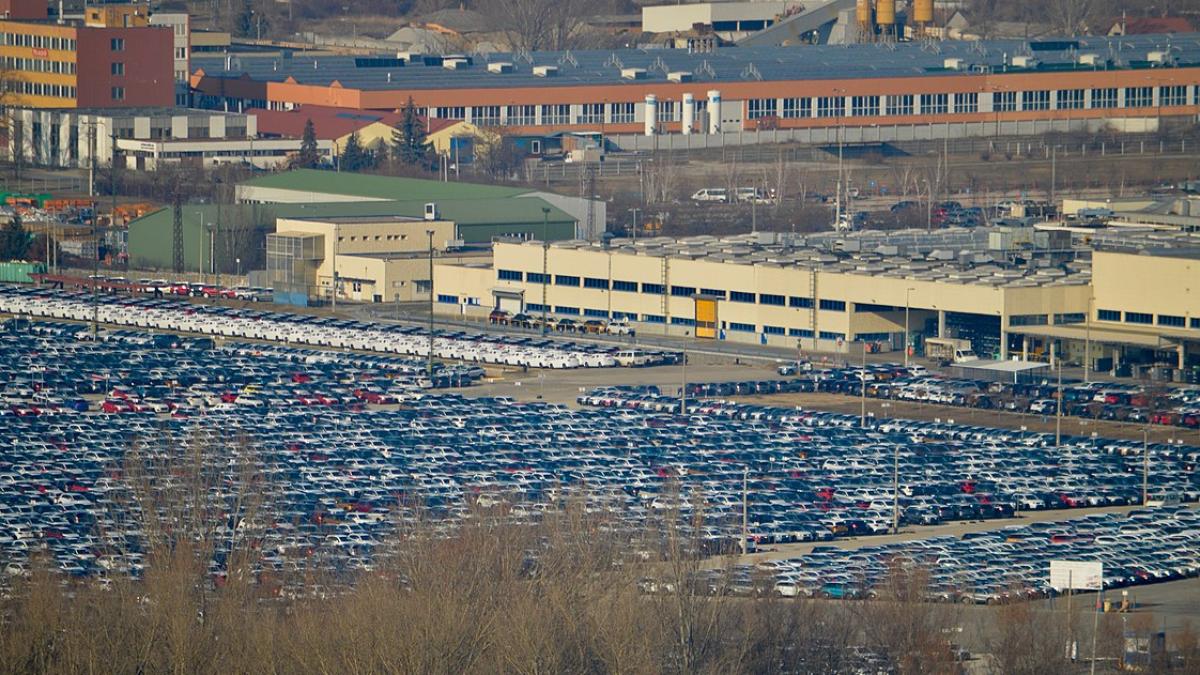 1200px_suzuki_plant_esztergom_2019_1_54355600