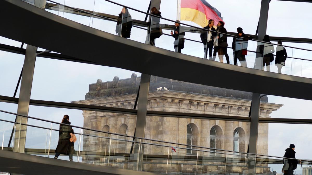 berlin_reichstag_10030800