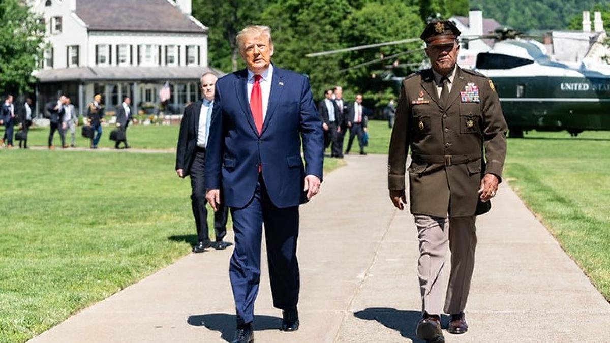 donald_trump10_22560500