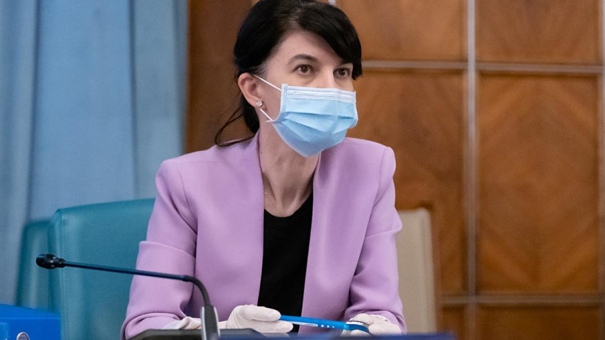 violeta_alexandru_19058500