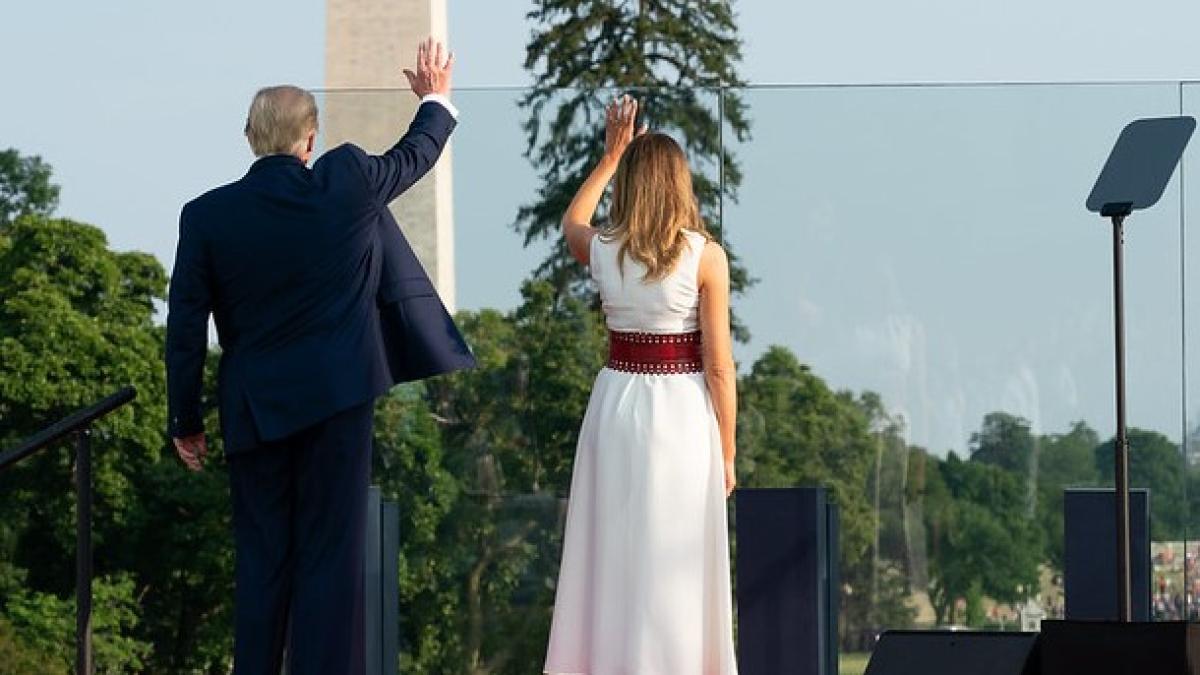 donald_trump_la_revedere_32132300