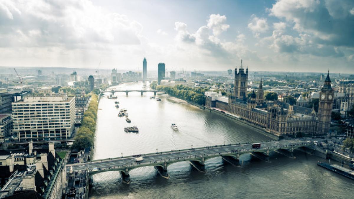 london_city_skyline_united_kindom_131985_174_69778000