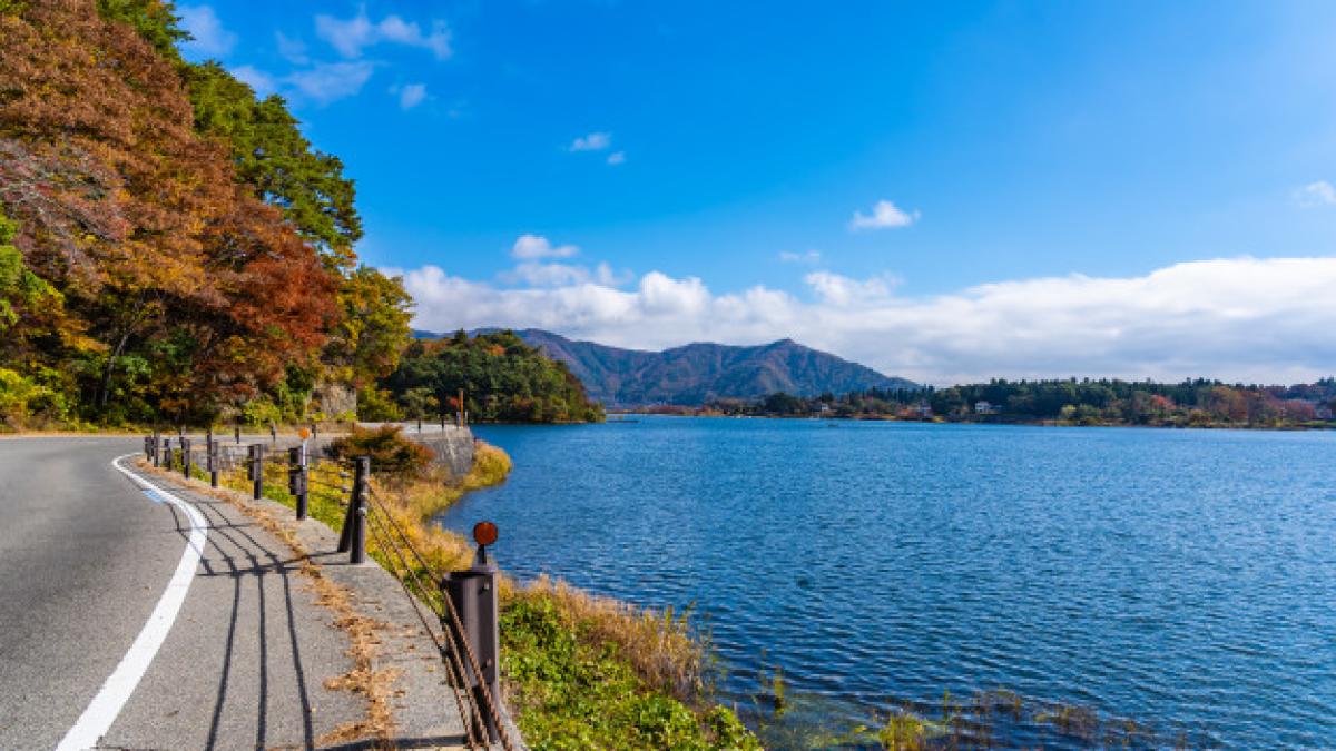 beautiful_landscape_road_side_around_lake_kawaguchiko_74190_3006_57075800