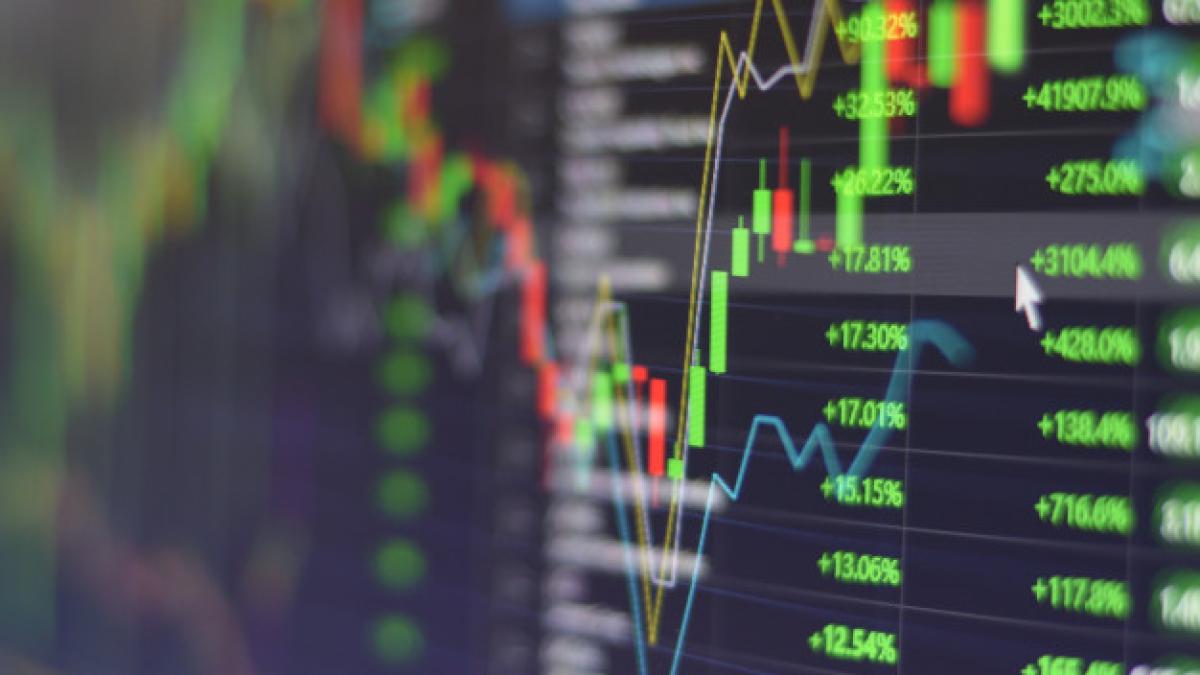 stock_market_graph_chart_with_indicator_investment_trading_stock_exchange_trading_market_monitor_screen_close_up_1962_1357_06493000