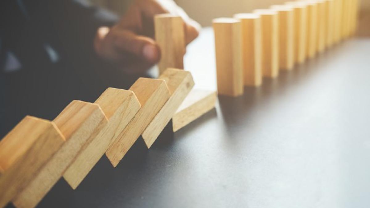 disaster_protection_down_row_danger_failure_1418_54_48966700