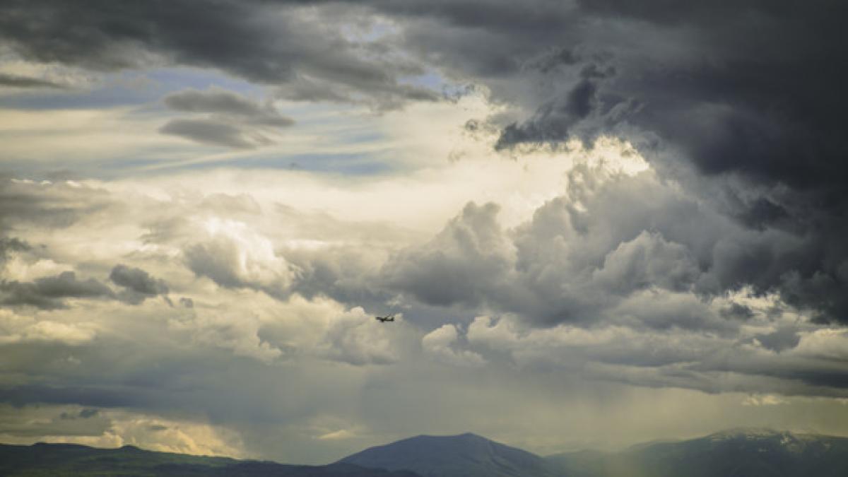 dark_stormy_clouds_181624_61_46897000